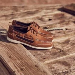 Chatham Mens Buton G2 Deck Shoes - Walnut Gum -Fashion Shoe Store Chatham ButonG2 WalnutGum 5 9