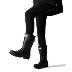 Hunter Womens Original Short Wellies Rain Boots - Black -Fashion Shoe Store Hunter OriginalShort Black 6 6