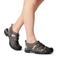 Keen Mens Newport Waterproof Sandals - Bison -Fashion Shoe Store Keen Newport Bison 6 28